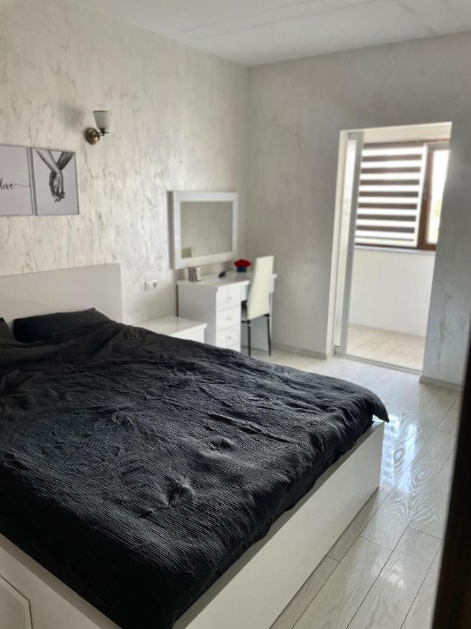 Ferienwohnung Apartament Corni Râmnicu Vâlcea Exterior foto